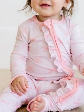 AUTUMN MOON | Pink Bows Bamboo Convertible Zip Romper